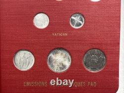 1968 FAO Coin Album Emissions Numismatiques Monedas Inspiradas 36 Coin Album