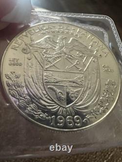 1969 Panama 5 Balboas Silver Coin Ley 0900 Large Crown Size