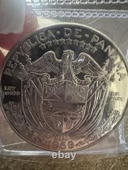 1969 Panama 5 Balboas Silver Coin Ley 0900 Large Crown Size