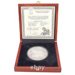 1992 Equatorial Guinea Elephant & Lion Proof Coin 7000 Francos. 9999 Silver 500g
