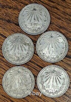 (2)1944 (2)1943 (1)1933 Mexico 1 Peso Silver Coins