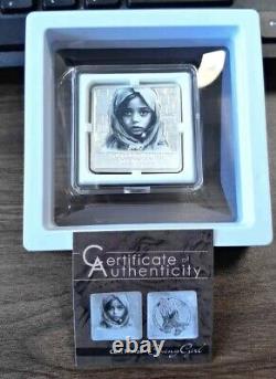 Cameroon 2023 1oz Curved Silver Coin-A crying Palestinian girl prays for peace