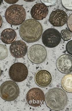 Lot Of 32 Coins Of India, Near East, East Indies, SE Asia, Islamic Etc