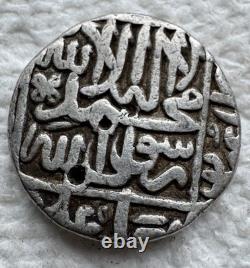 Mughal Emperor Akbar-Silver Rupee (1556-1605 AD)- Ahmadabad 980AH, 11.24 grams